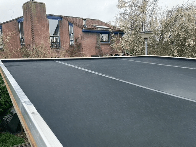 EPDM op een overkapping -  EPDMXL - Tytane